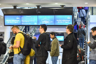 Teilnehmer:innen der IT-Tage 2025 am CheckIn.