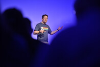 Christian Schulte vom Fsas Technologies zeigte in seiner Keynote auf  faktenbasiert, wie KI & Quantencomputing ein radikales Umdenken erfordern.