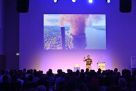 Christian Schulte von Fsas hält die zweite Keynote bei den IT-Tagen 2025.