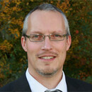 Dr. Henrik Loeser Dr. Henrik Loeser
